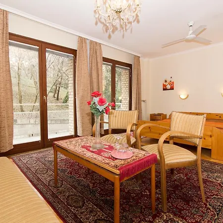Bed and breakfast Budavar 3*