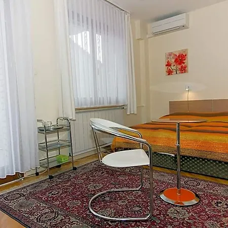 Budavar 4*