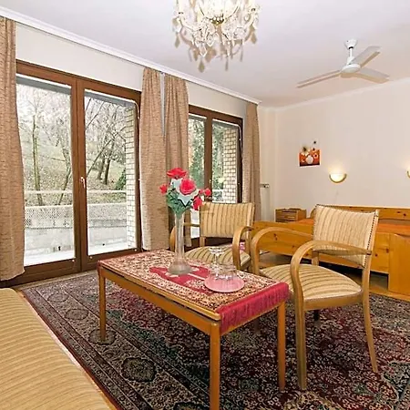 Budavar Bed & Breakfast 4*