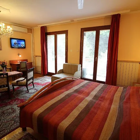 Budavar فندق مبيت وإفطار بودابست