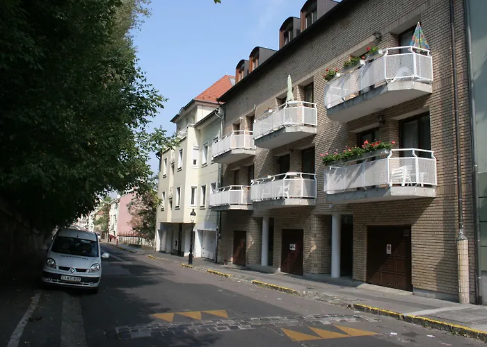 Budavar Bed & Breakfast 3*